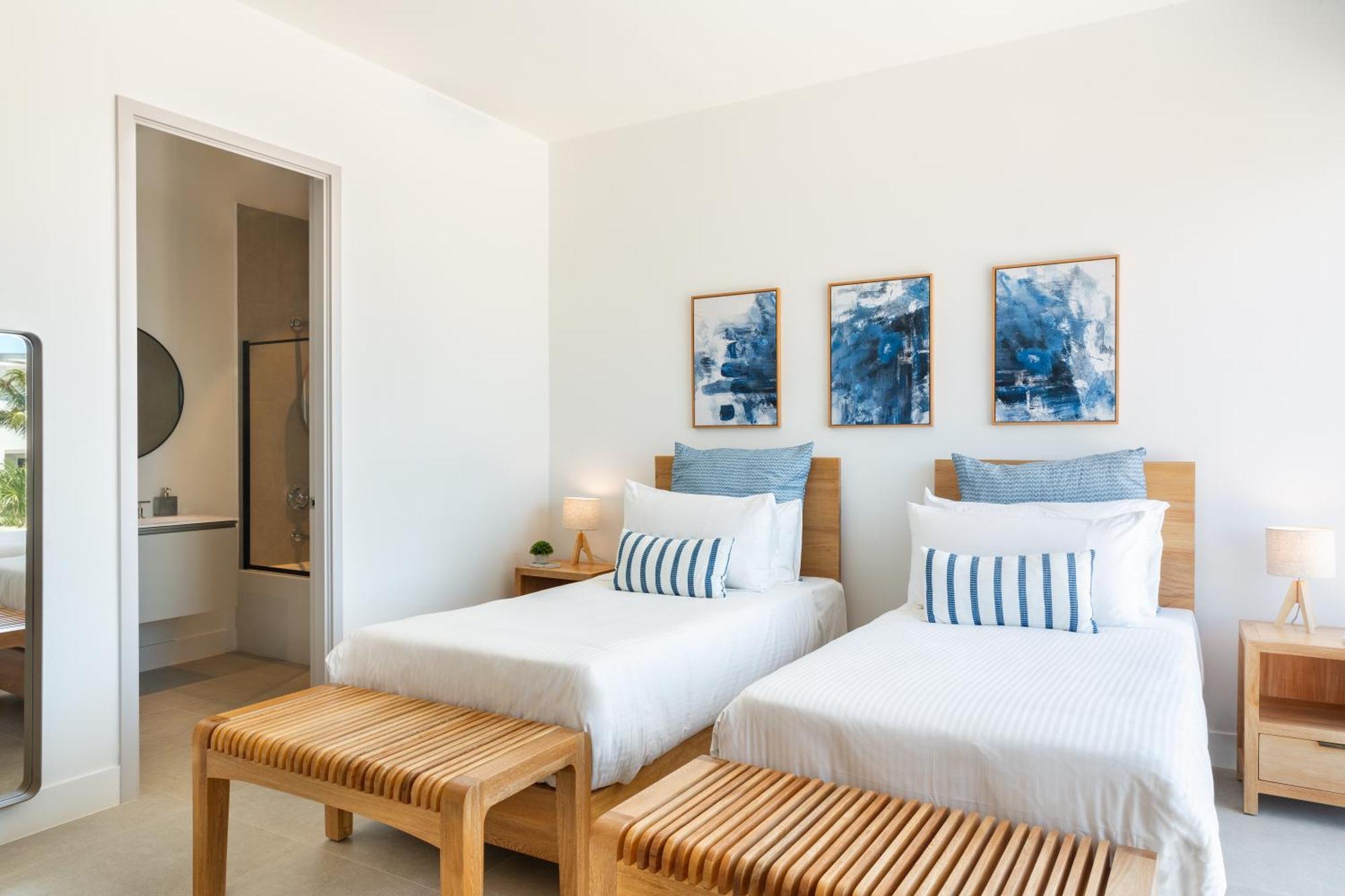 South Bank Hotel Long Bay Bagian luar foto