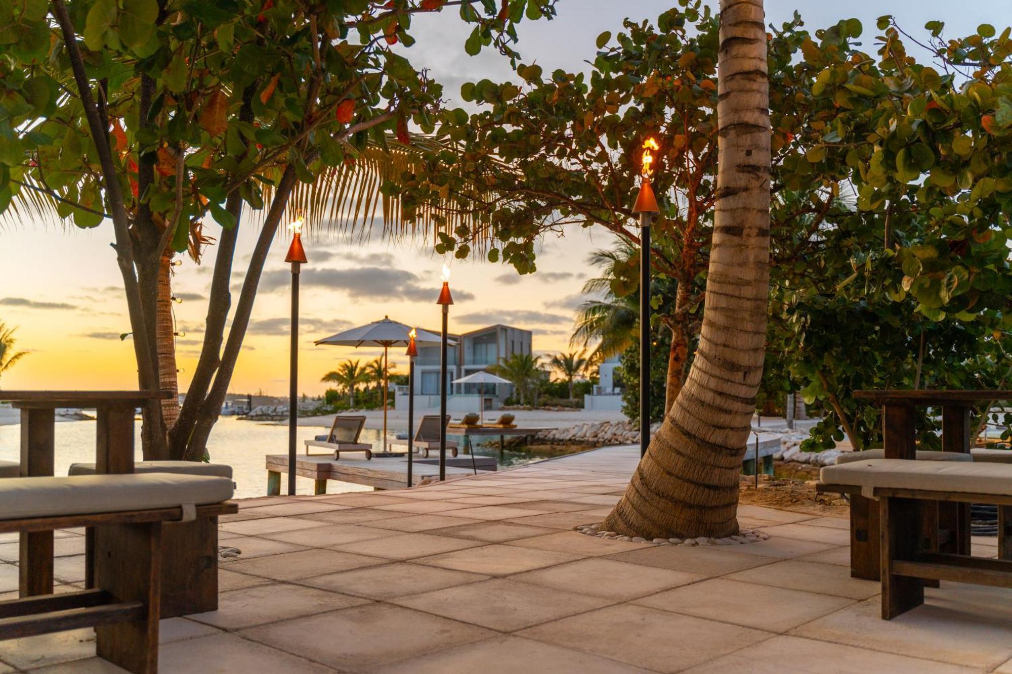 South Bank Hotel Long Bay Bagian luar foto