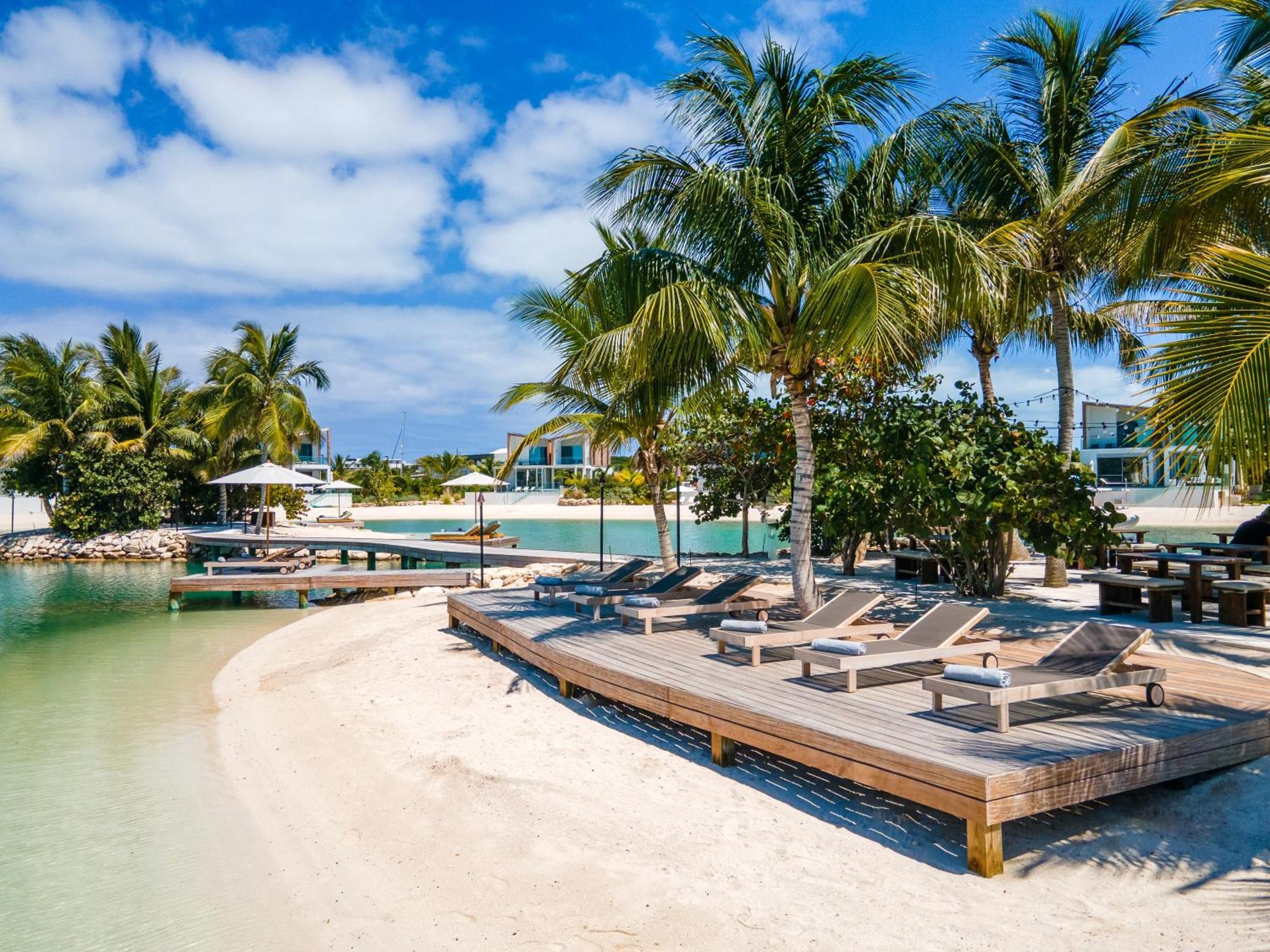 South Bank Hotel Long Bay Bagian luar foto